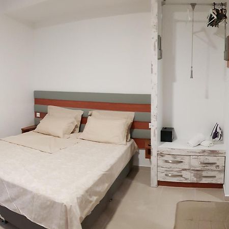 Ola Kala Apartments And Rooms Βλυχό Δωμάτιο φωτογραφία